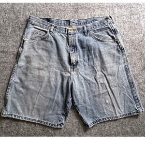 Wrangler Men's 36 Distressed Light Wash Denim‎ Shorts Bermuda Length Casual